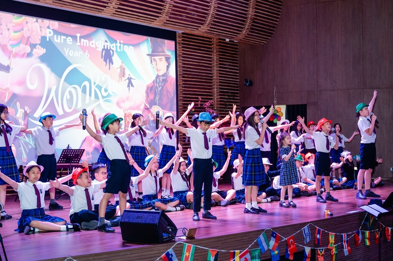 "Pure Imagination" – Year 6. This vibrant and colorful performance filled our Theatre with energy.