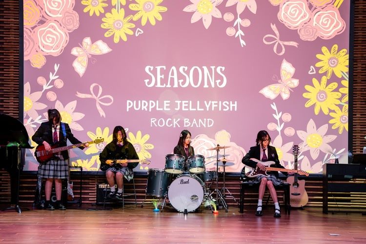 The Purple Jellyfish rock band brought a fresh breeze to our concert with “Seasons” by Wave To Earth.