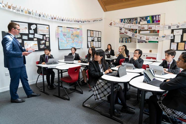 medium_Brighton_College_Classrooms_035_7c8d9feee5-1